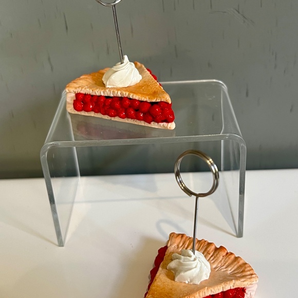 Cherry Pie Place Card Holders Set of 2 – Handmade Ceramic Table Decor Holiday - Picture 11 of 16